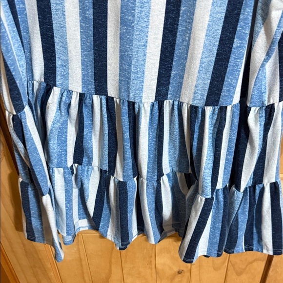 LuLaRoe Blue Striped Blouse - Picture 5 of 6